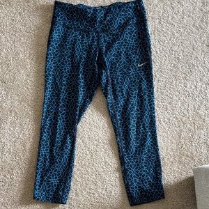 Nike Women's Black and Blue Patterned Leggings